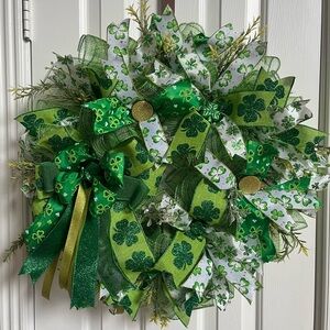 LARGE St Patrick’s Day Wreath 26”Thick & Full Indoor Outdoor Green Shamrock